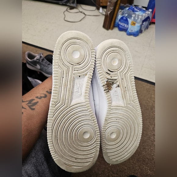 Air force 1 size 8.5 - Picture 4 of 8